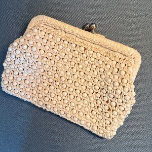 VINTAGE 🇮🇹 WOVEN Cream Raffia & Faceted Bead Clutch Lined EUC Silver clasp